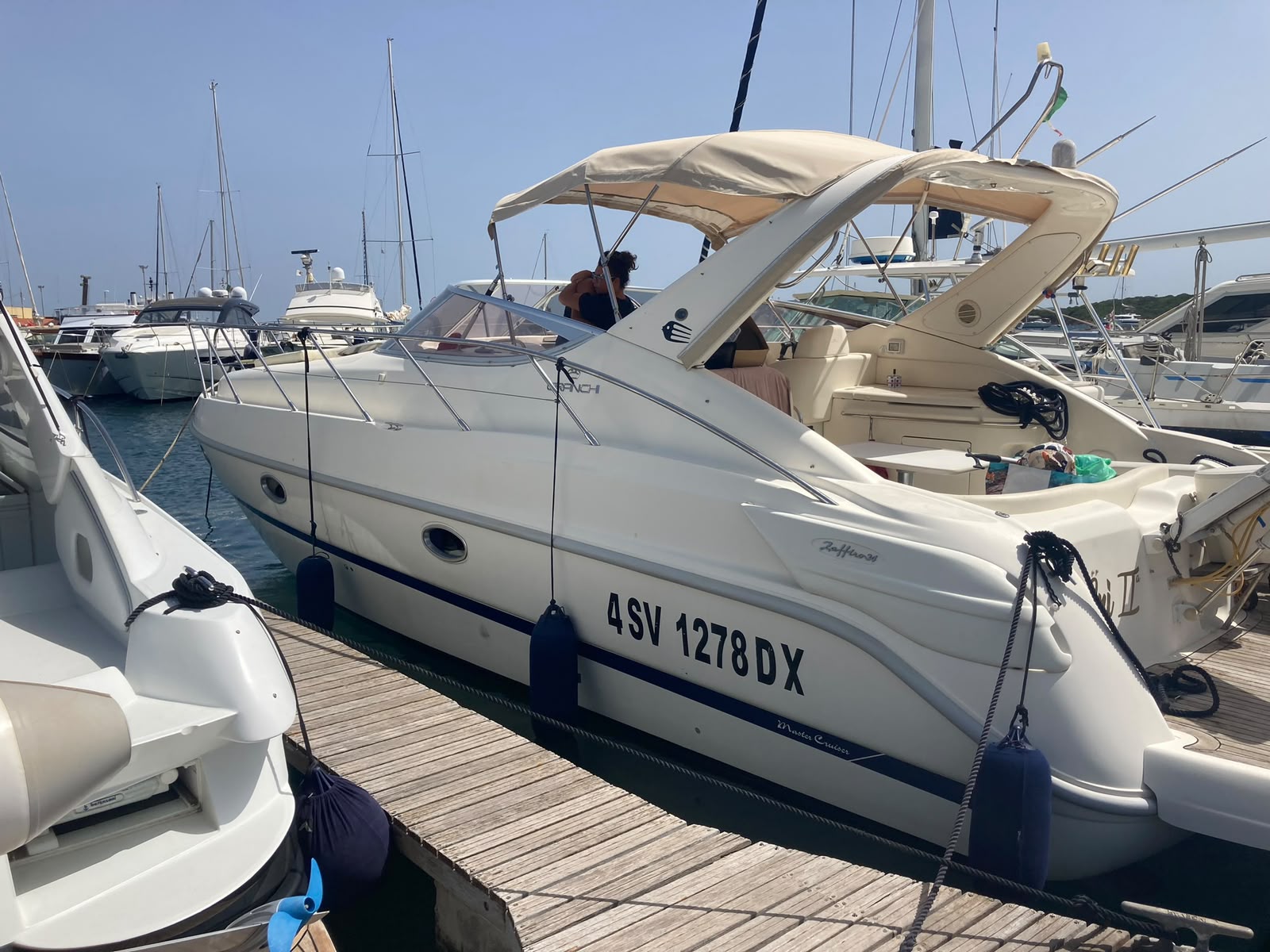 Cranchi Zaffiro 34 fianco